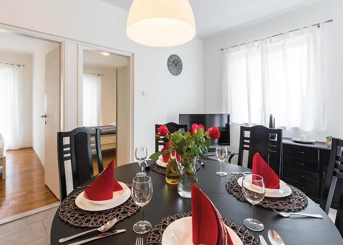 Lägenhet Korculanska Iii *