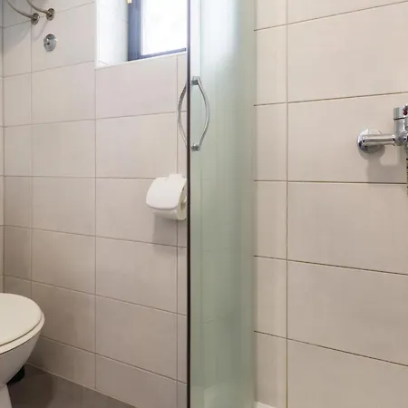 Apartment Lovely In With Kitchen Porec