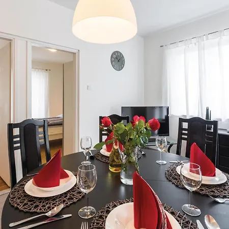 Lejlighed Smuk Lejlighed Med 3 Soveværelser I Porec *
