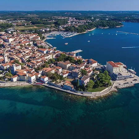 Lovely In With Kitchen Apartment Porec